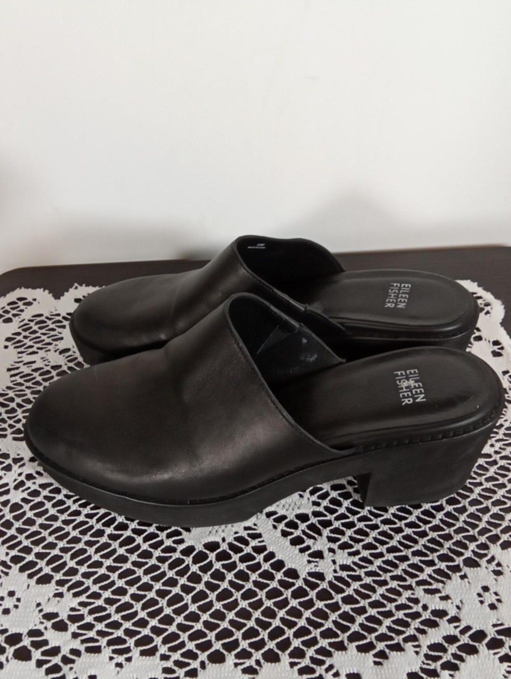Eileen Fisher Black Leather Slip-On Mule Clogs Chunky Heel Classic Womens 10M